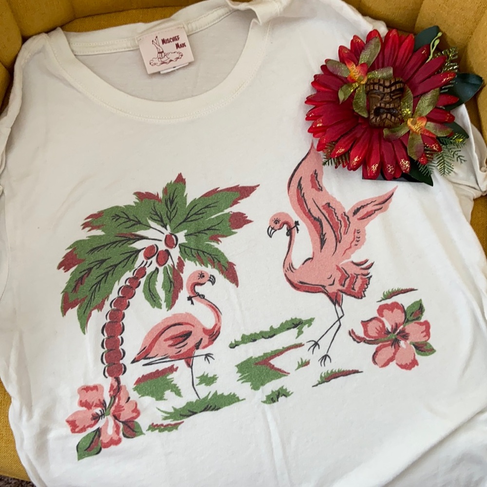 EUC LARGE UV Mischief Made Flamingo tee